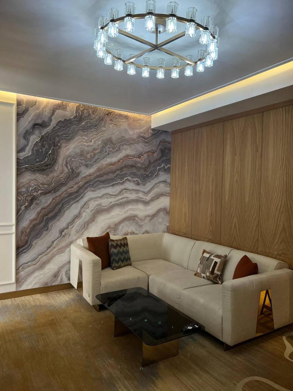 Sofia International Hotel Бишкек Экстерьер фото